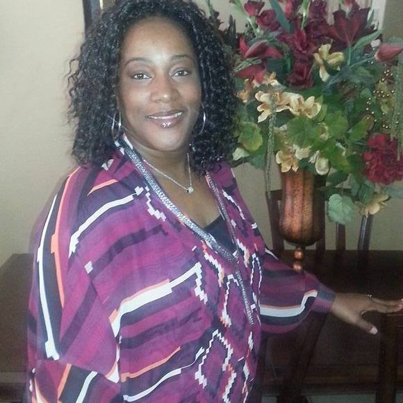 Meet your Posher, Stacey - Picture 1 of 1